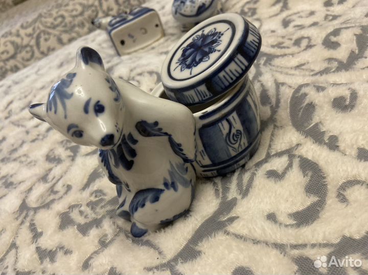 Гжель ручной работы