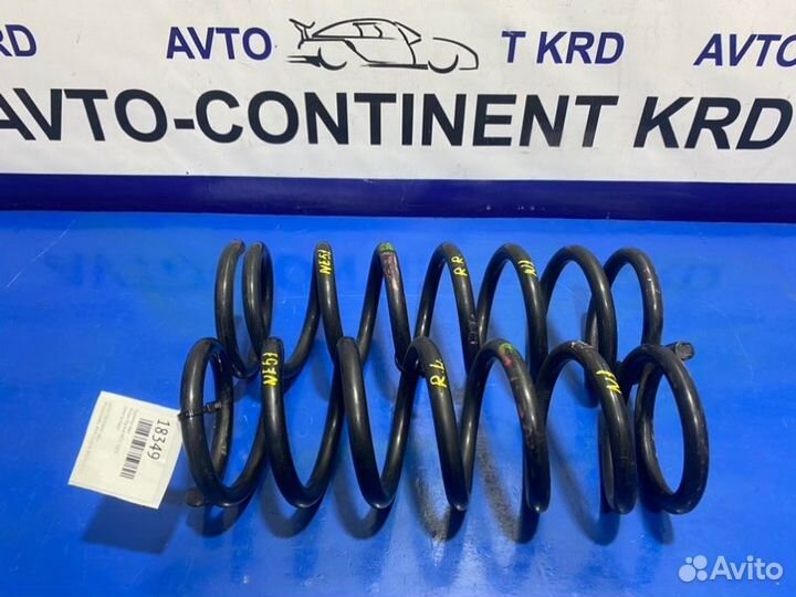 Пружина задняя Nissan Elgrand NE51 VQ35