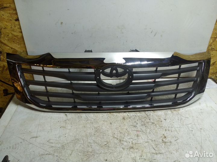 Решетка toyota hilux vigo 2011-2015
