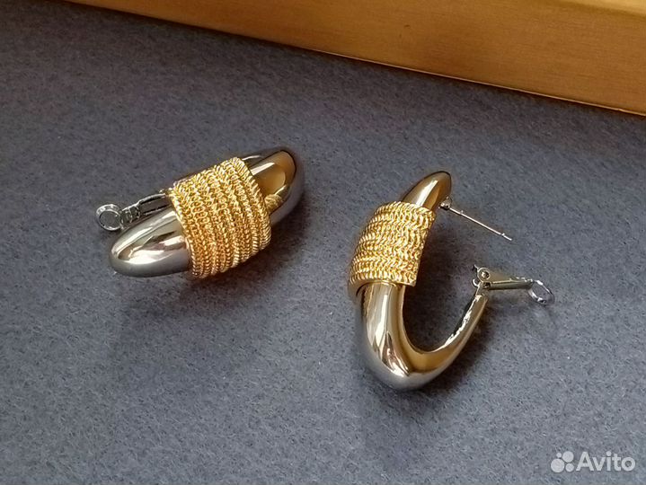 Серьги стильные