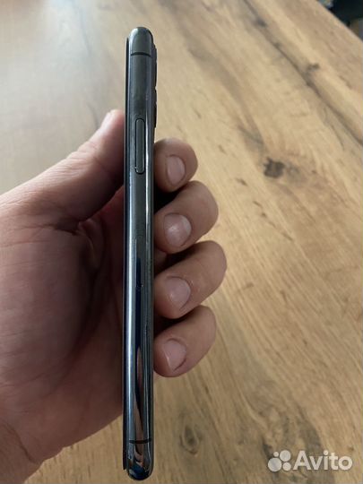 iPhone 11 Pro, 64 ГБ