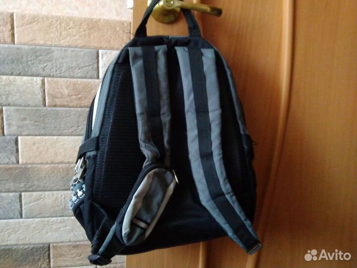 Рюкзак среднего размера