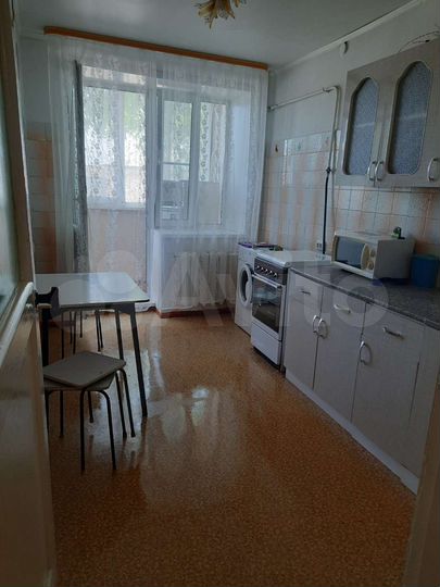 2-к. квартира, 40 м², 1/3 эт.