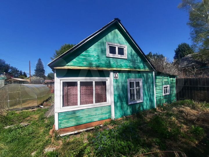 Дача 12 м² на участке 4 сот.