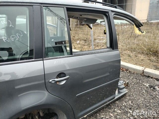 Кнопка стеклоподъемника заднего правого Volkswagen Touran I (2003—2006) L3tqox