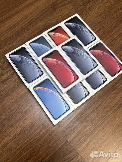 Коробки от iPhone XR
