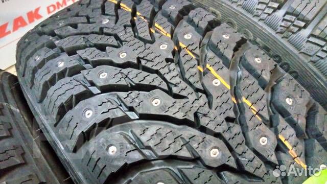 Nokian Tyres Hakkapeliitta 9 SUV 215/60 R17