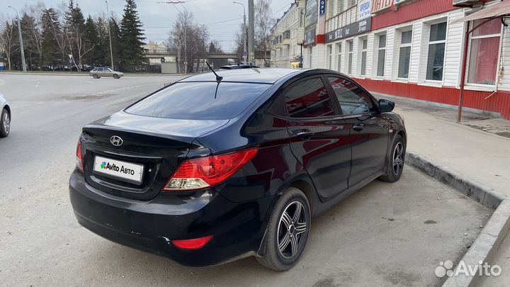 Hyundai Solaris 1.4 AT, 2013, 170 000 км