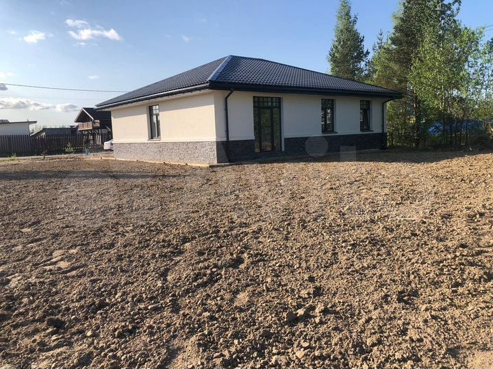 Дом 112 м² на участке 9,5 сот.