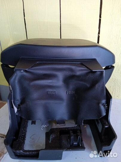 Кожух рулевой колонки Renault Megane 3 K9K832 2009