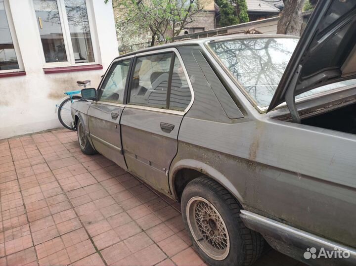 Бмв е28 в разборе