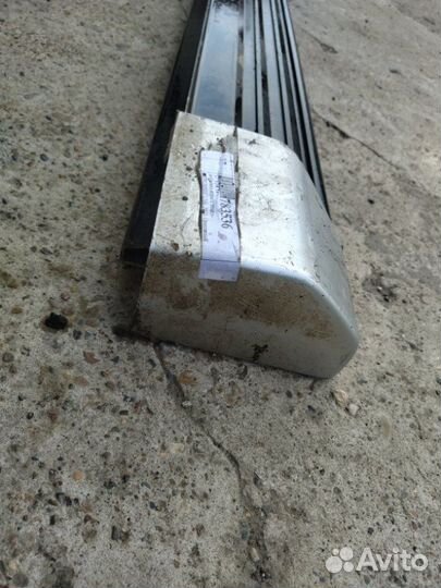 Подножка порог левая Mitsubishi L200 2020