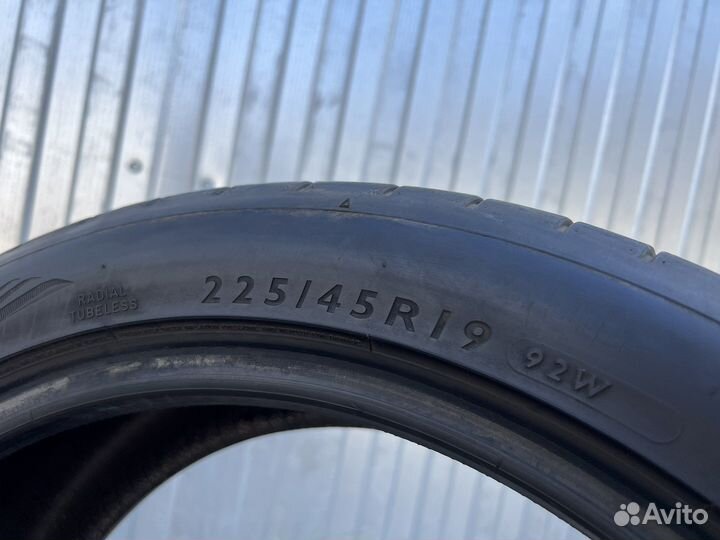 Dunlop SP Sport Maxx RT 225/45 R19
