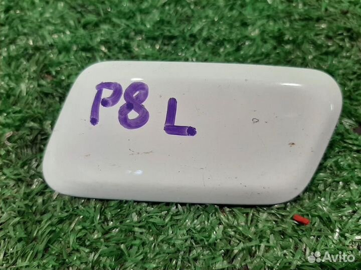 Крышка форсунки омывателя фар левая Mitsubishi La