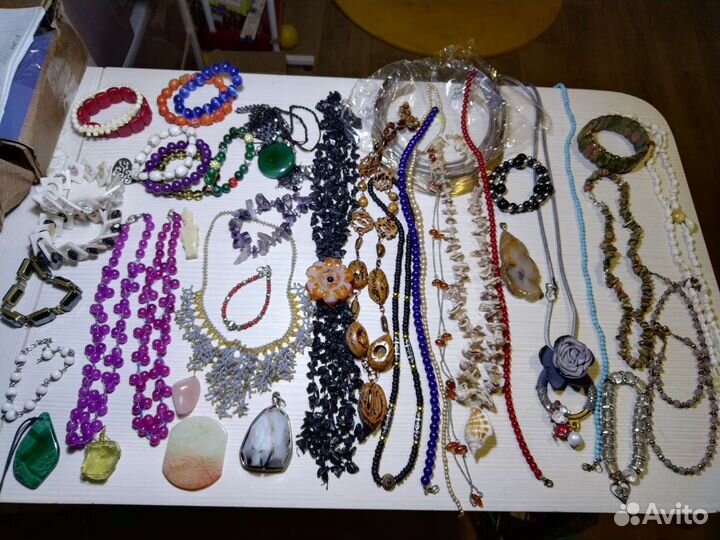 Бусы, колье, браслеты, подвески, кольца