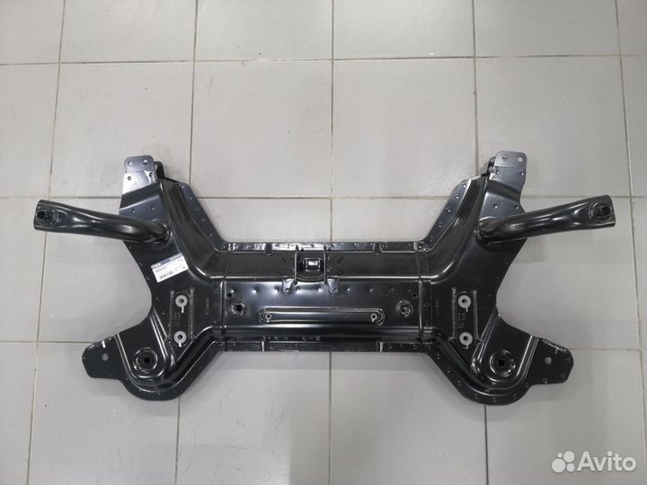 Подрамник передний