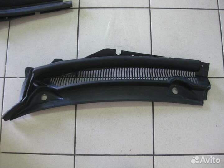 Жабо (решётка воздухозабор) левая Ford Mondeo III