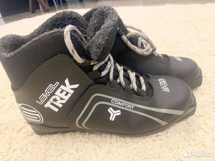 Лыжные ботинки