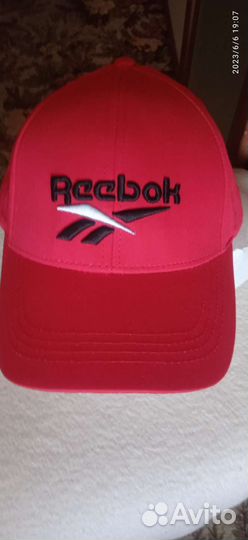 Бейсболка новая Reebok