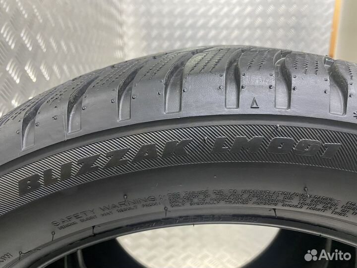 Bridgestone Blizzak LM-001 225/50 R17 98H