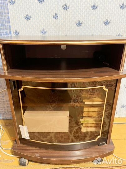 Тумба под телевизор