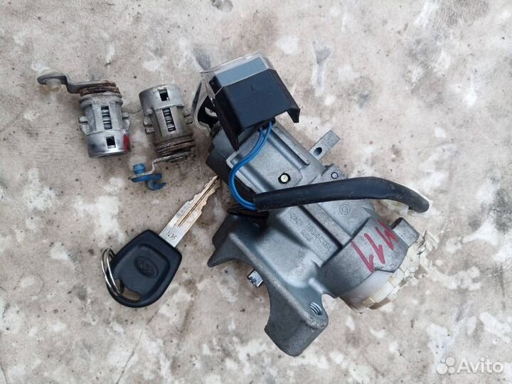 Замок зажигания с личинками Chery M11 SQR 481F