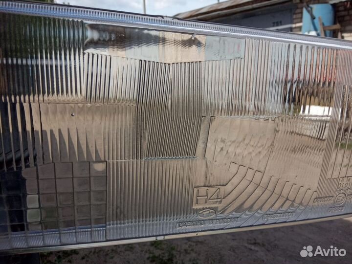 Стекло на фару ваз 2107