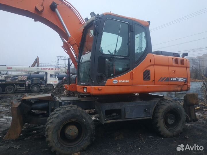 Колёсный экскаватор DOOSAN DX190W, 2012