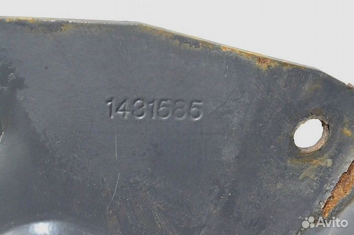 Кронштейн усилителя бампера, правый scania R-Series (01.04)