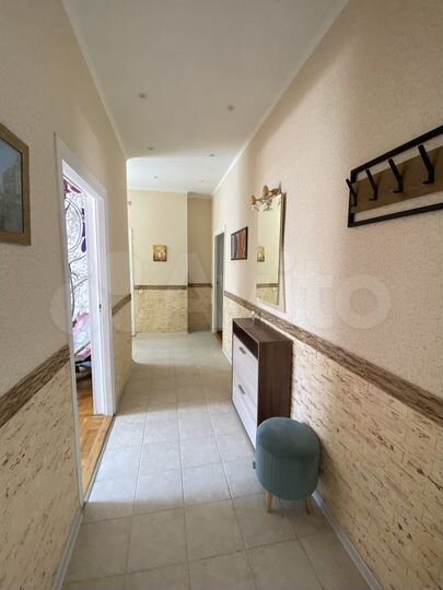 2-к. квартира, 67 м², 2/3 эт.