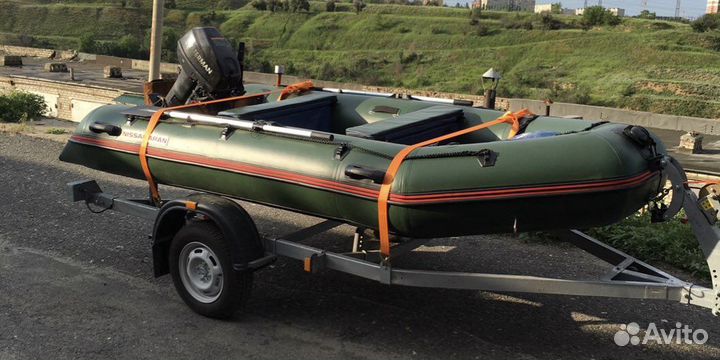 Продам моторную лодку