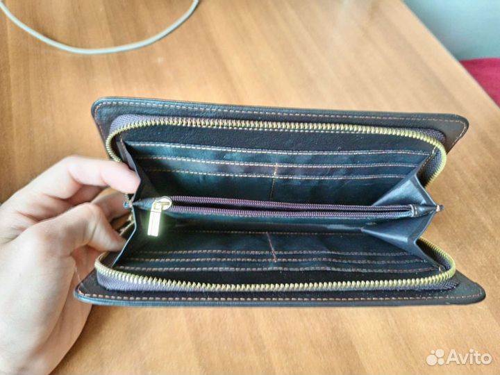 Мужское кожаное портмоне