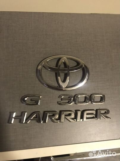 Эмблемы toyota harrier