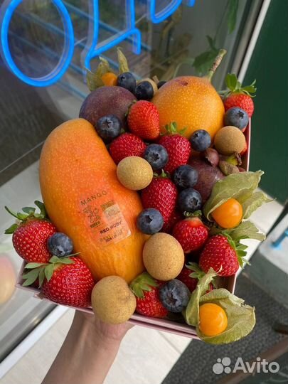 Фруктовые корзины и боксы