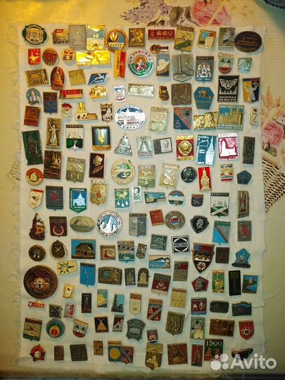 Значки одним лотом