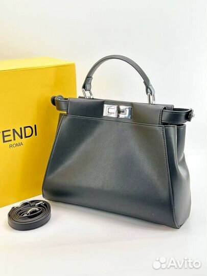 Женская сумка Fendi