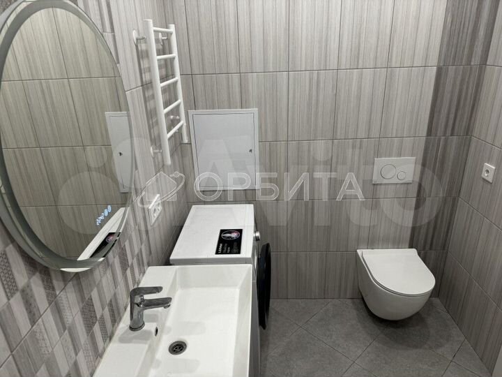 2-к. квартира, 66 м², 3/10 эт.