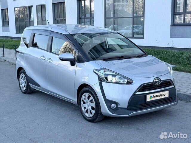 Toyota Sienta