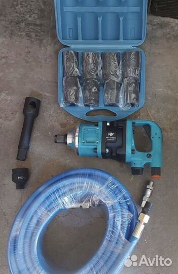 Пневмогайковерт 3800 нм с набором