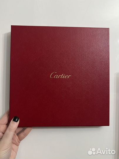 Коробка Cartier от шарфика