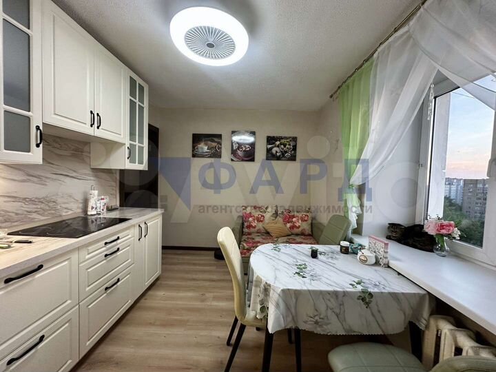 5-к. квартира, 109 м², 10/12 эт.