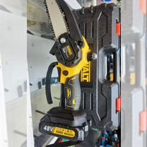 Аккумуляторная цепная мини пила DeWalt