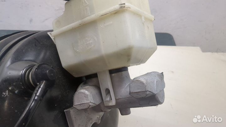 Цилиндр тормозной главный Land Rover Discovery 4, 2011