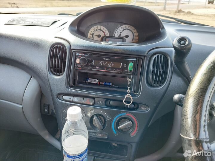 Toyota Funcargo 1.3 AT, 2001, 425 000 км