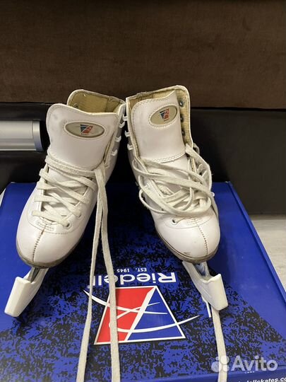 Коньки фигурные детские профессиональные Riedell