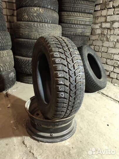 Bridgestone Ice Cruiser 5000 205/60 R15