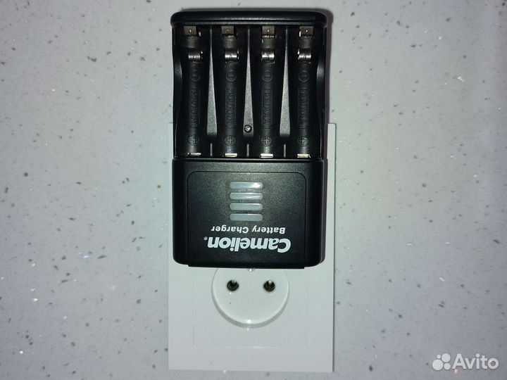 Зарядное устройство