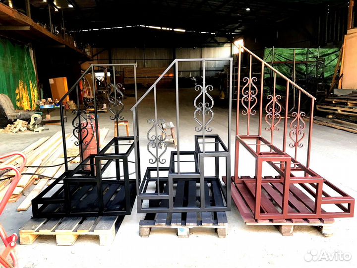 Крыльцо металлическое