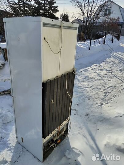 Холодильник indesit