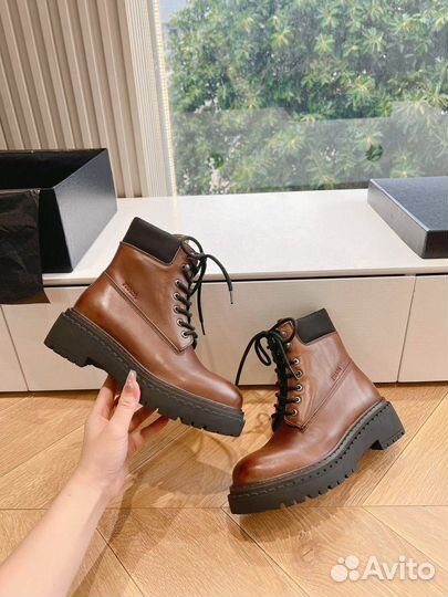 Ботинки женские Prada